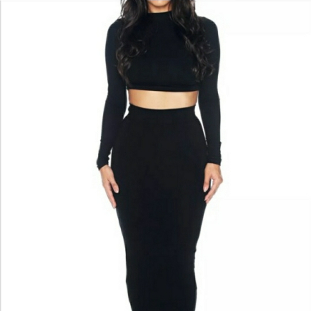 Fashion Nova midi set